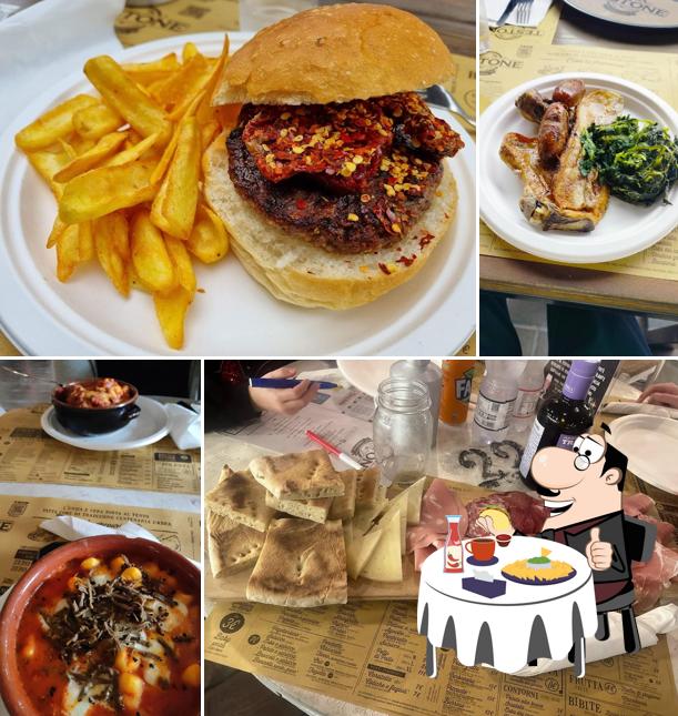 Piatto di formaggi al Testone - Città di Castello Piatto di formaggi al Testone - Città di Castello