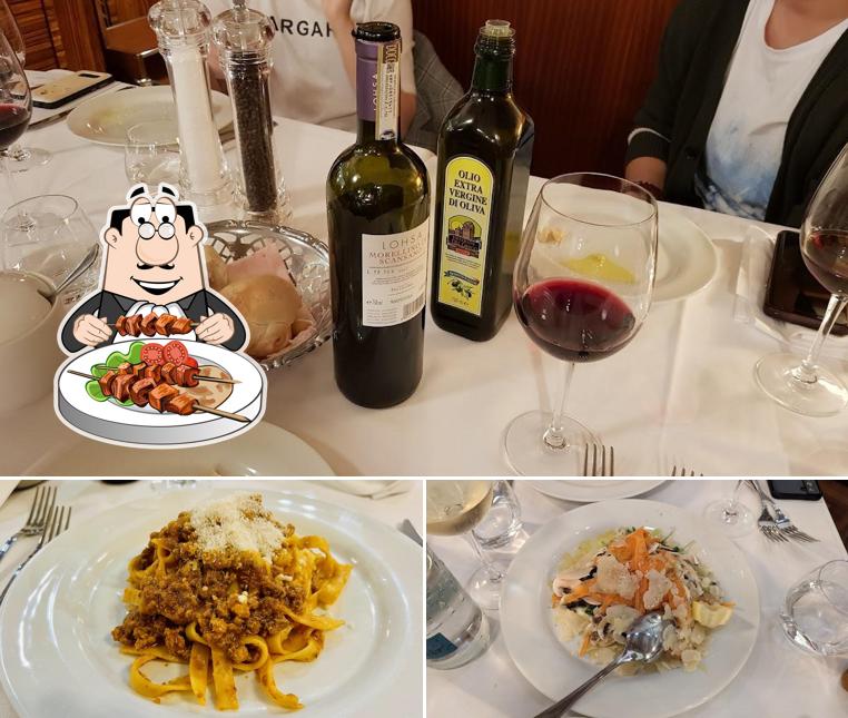 Platti al RISTORANTE DONATELLO