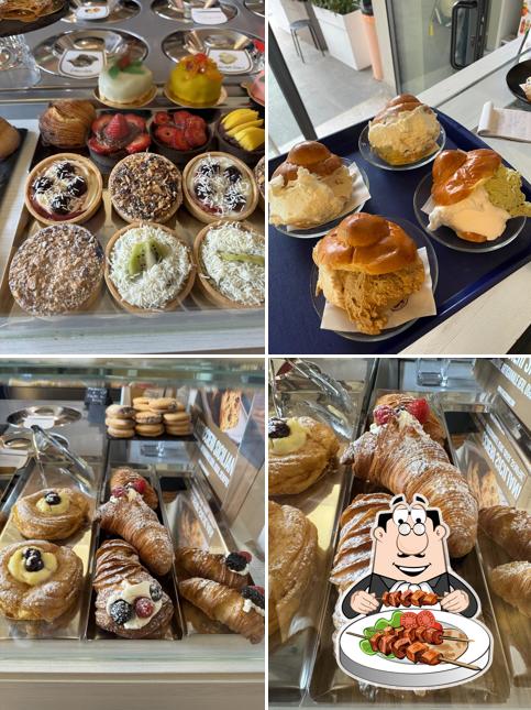Platti al Pasticceria King Flower Milano