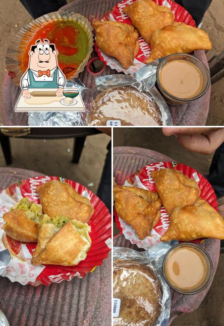 Samosa at Jay Babari Nasta House