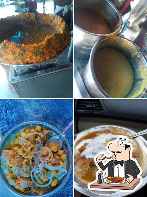 Food at Guddu Bhai Kachori Wala
