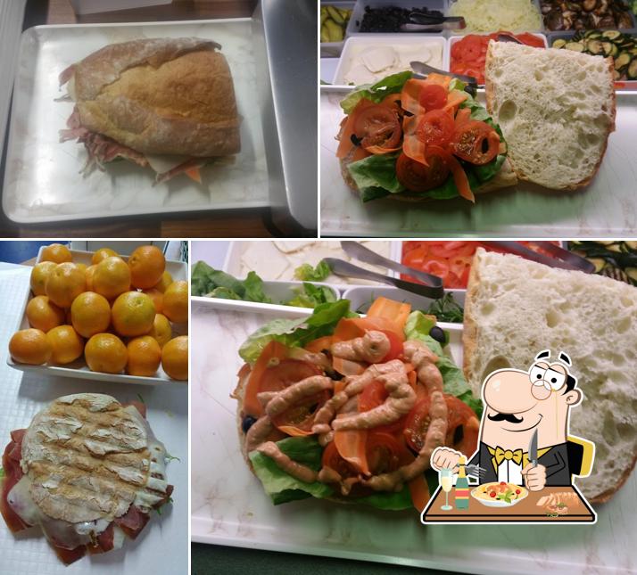 Panino con maiale stirato al Rosita's Food & Drinks