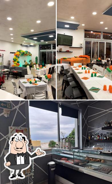 Siediti a un tavolo di Bar Capriccio 1960