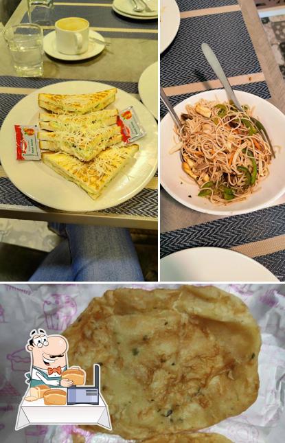 Garlic bread at Cassia Restaurant, Cafe and Party Hall