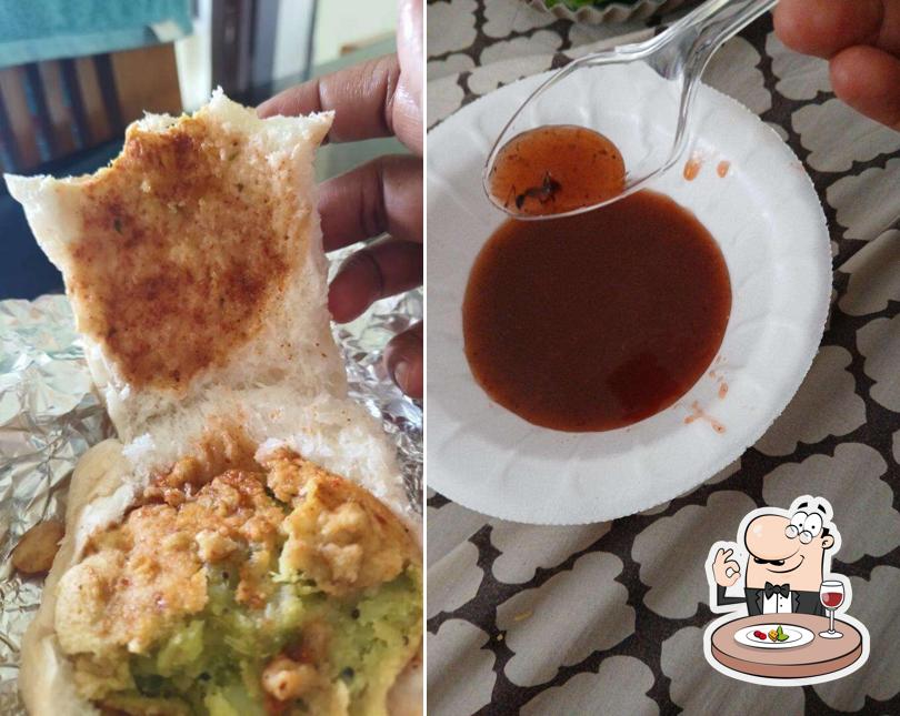 Jay Yogeshwar Vada Pav Center