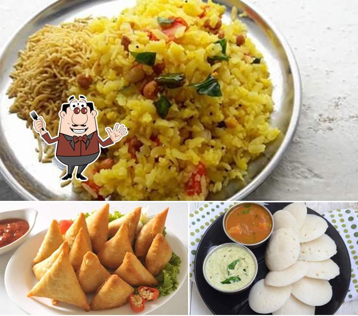 Food at Shri Pandit Ji Jalpan Grah & Tea-stall