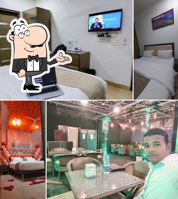 Take a seat at one of the tables at Green Castle