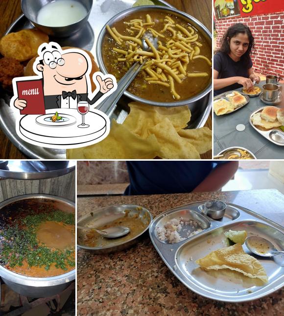 Food at Tuljai Misal Pav
