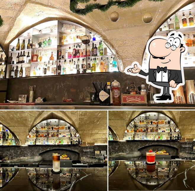 Gli interni di Panacea Lounge Bar