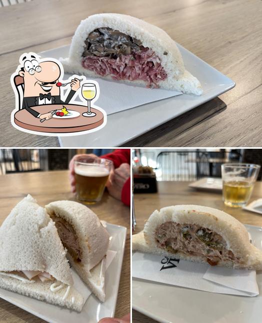 Panino con maiale stirato al TramezzHouse