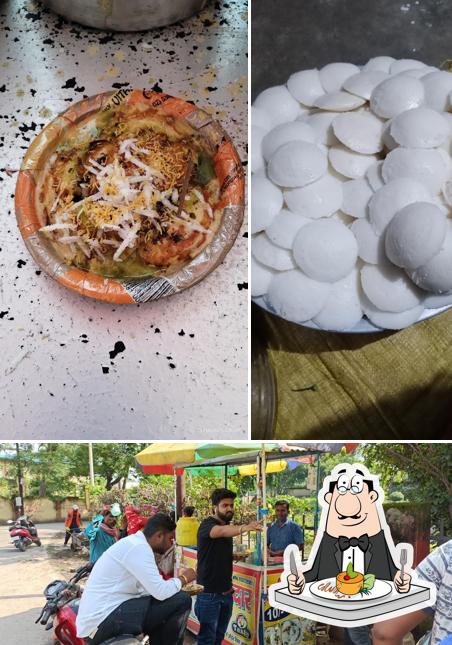 Food at Pankaj famous idli masaledal