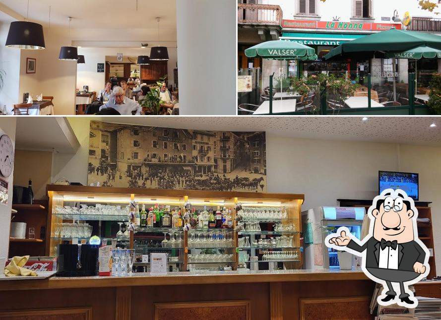 Siediti a un tavolo di La Nonna