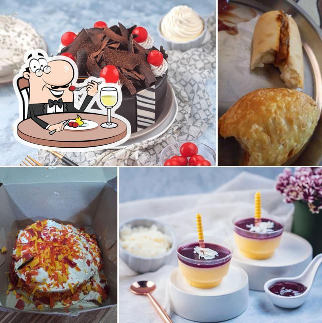 Food at Merwans Cake Stop