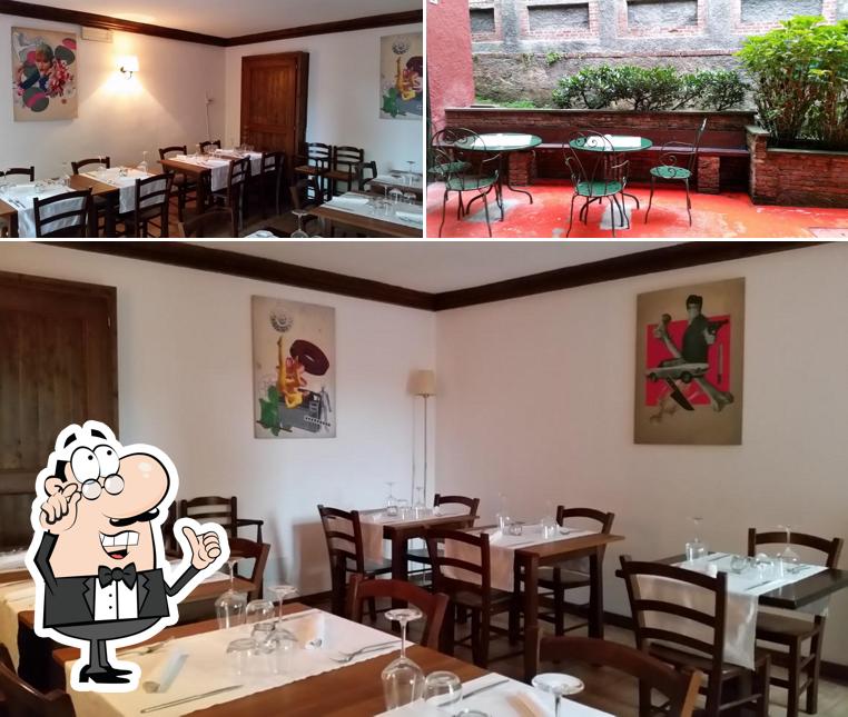 Siediti a un tavolo di Ristorante Grotte di Realdino