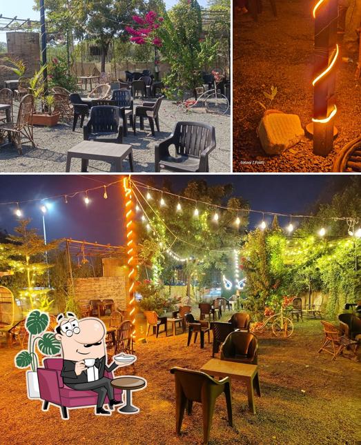 This is the photo showing interior and food at Vintage Cafe