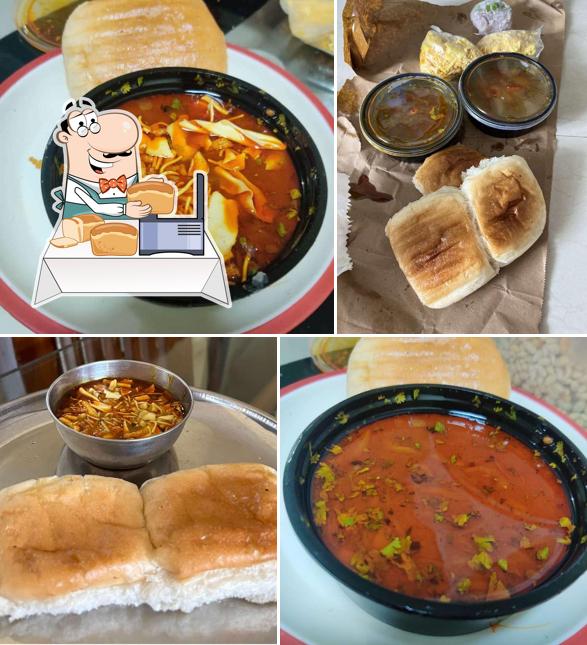 Garlic bread at Mad Over Misal