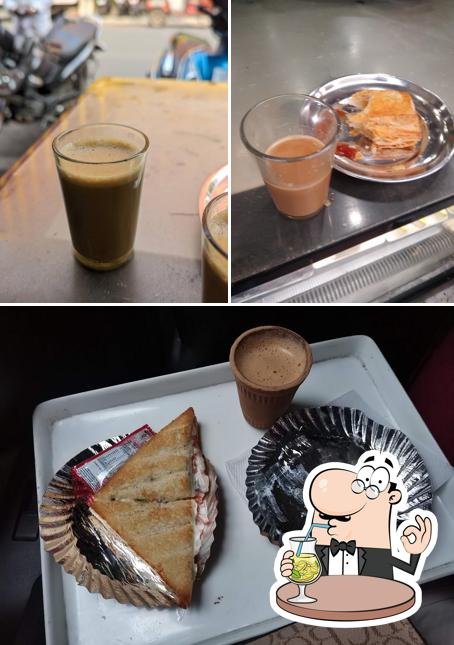 The picture of drink and food at Globe cafe