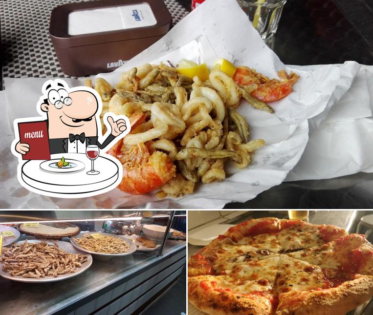 Panino con maiale stirato al Antica Friggitoria Carega