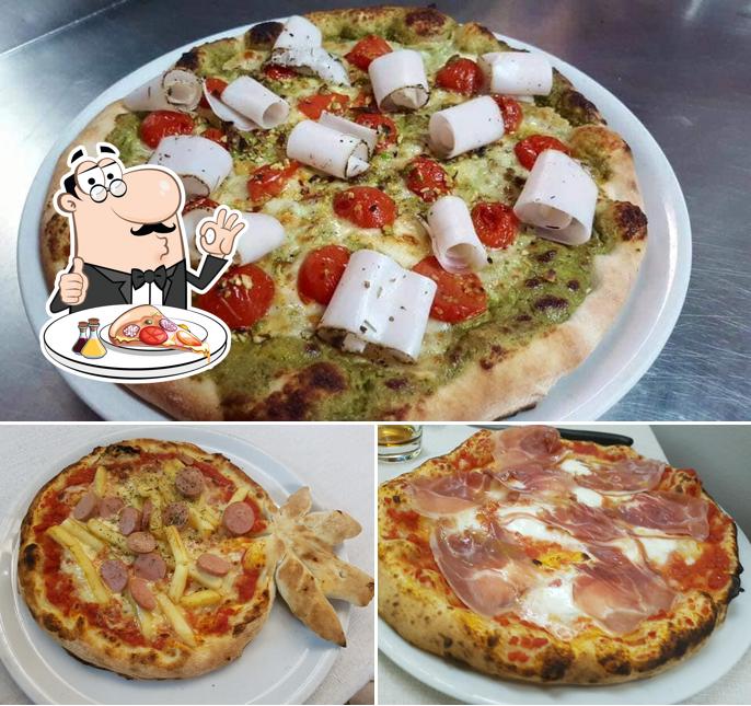 Ordina una pizza a MARIANDREA Home Restaurang
