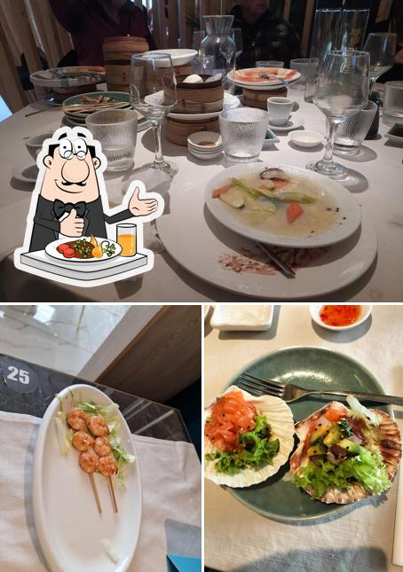 La immagine di cibo e interni da Haru Asian Fusion Restaurant