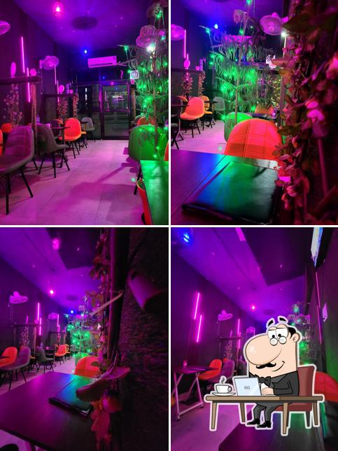 The interior of Jannat Cafe