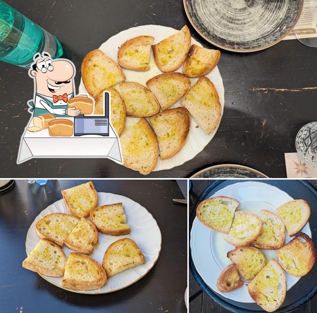 Pane all'aglio al Vineria Vignola (cucina e salumeria)