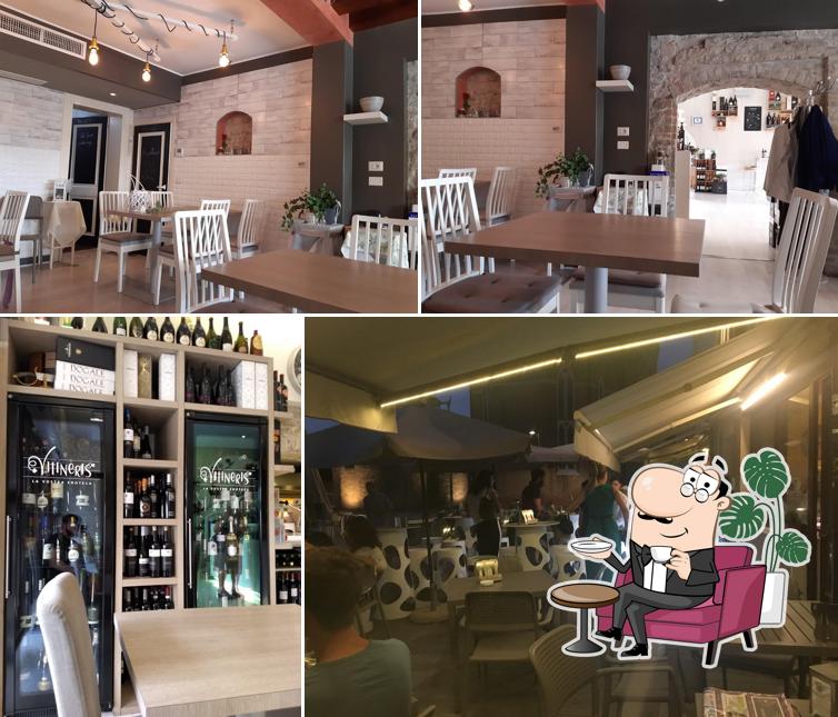 Gli interni di Altamarea Enoteca Bistrot