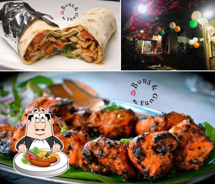 BUNS & GUNS AWAS VIKAS is distinguished by food and exterior