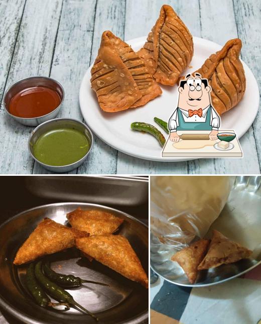 Samosa at Huseni Samosa Centre