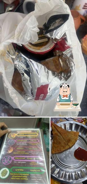 Samosa at Sri Nalamkgadai - Mudavatukal Kizhangu Soup Thattu Idly Vazhaipoo Samosa