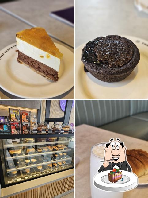 Chocolate cake at The Coffee Bean and Tea Leaf