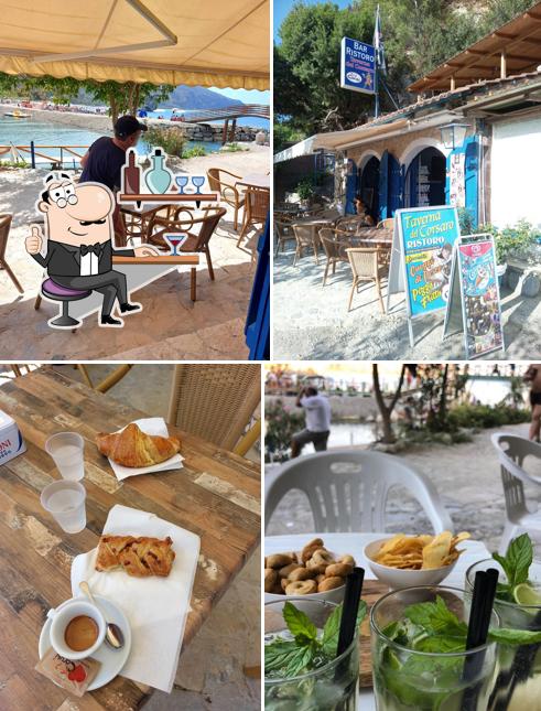 Gli interni di Taverna del Corsaro