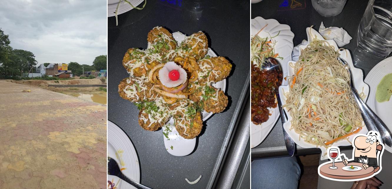 Meals at Aura : The Pub