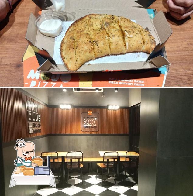 Garlic bread at Mojo Pizza