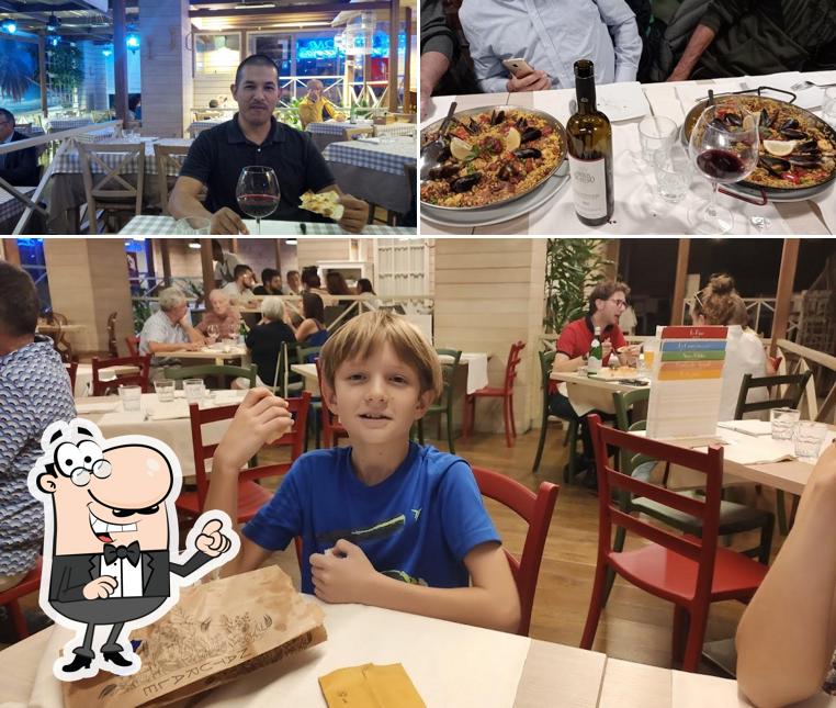 Tra le diverse cose da Byron si possono trovare la interni e cibo