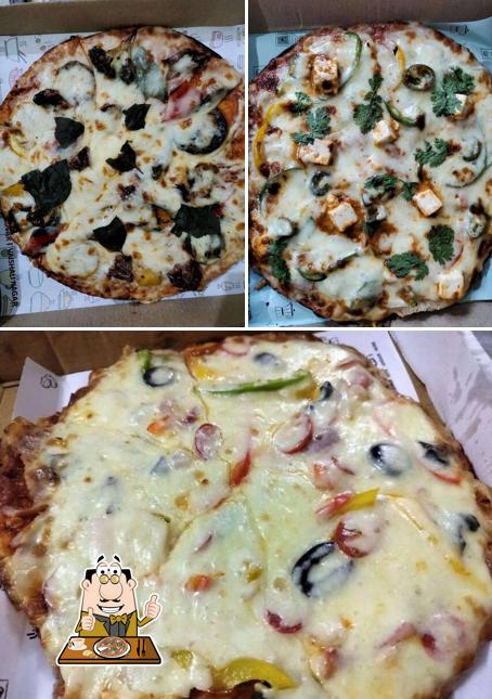 Order pizza at Love over coffee vidhyadhar nagar