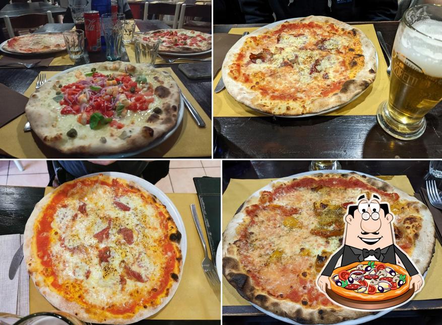 A Ristorante Dal Dino, puoi provare una bella pizza