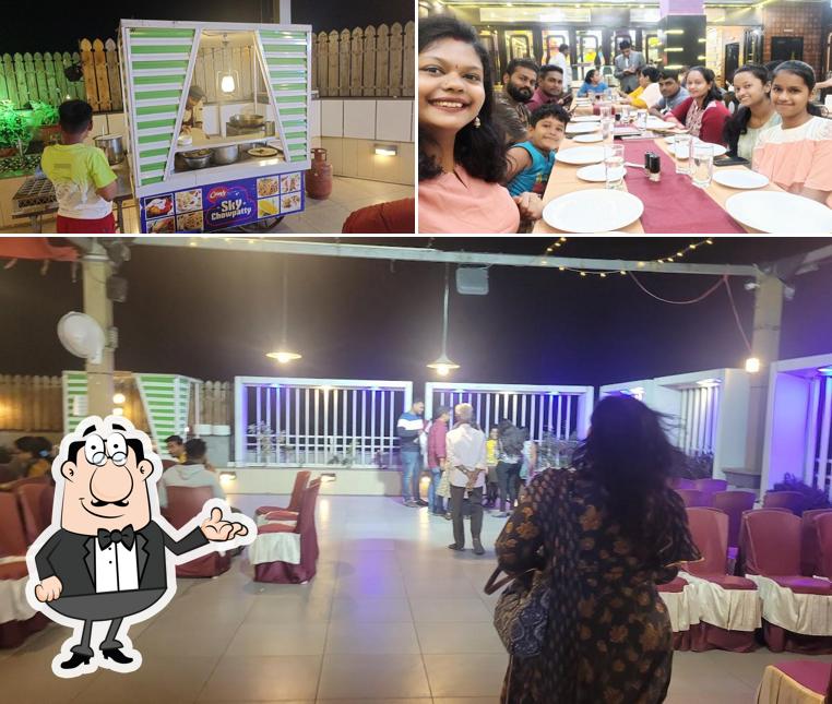 Check out how Comfy Restaurant looks inside