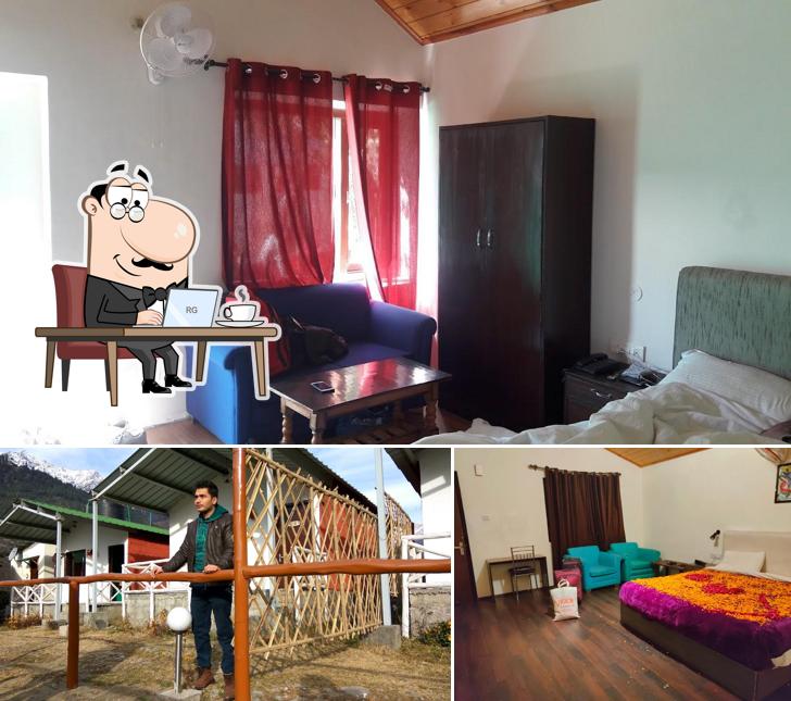 Among different things one can find interior and exterior at The Earth Lodge, Cottages