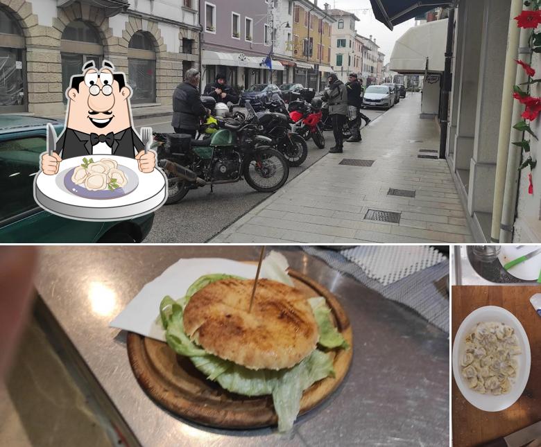 Ravioli cinesi al Osteria DALLE COMARI