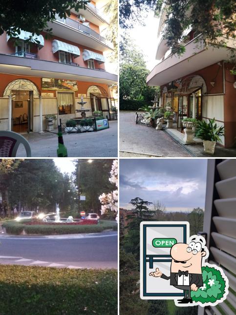 Goditi la vista dagli esterni di Hotel Ristorante Villa Robinia