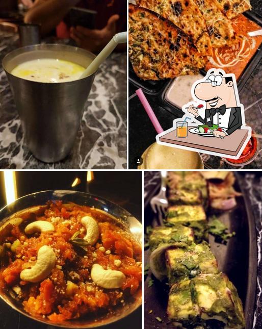 Food at Jaggi De Paranthe