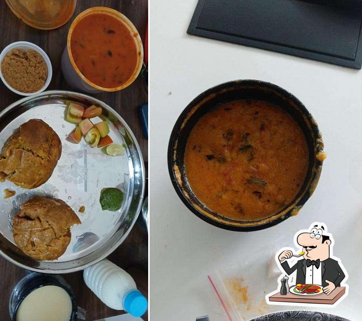 Meals at Dal Bafla Surma