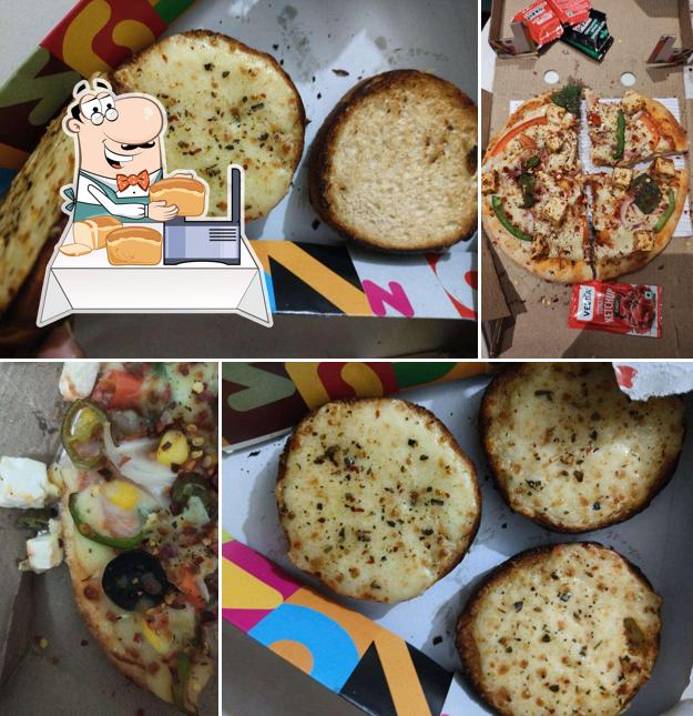 Garlic bread at Chicago Pizza - Mohali Best Pizza in Mohali