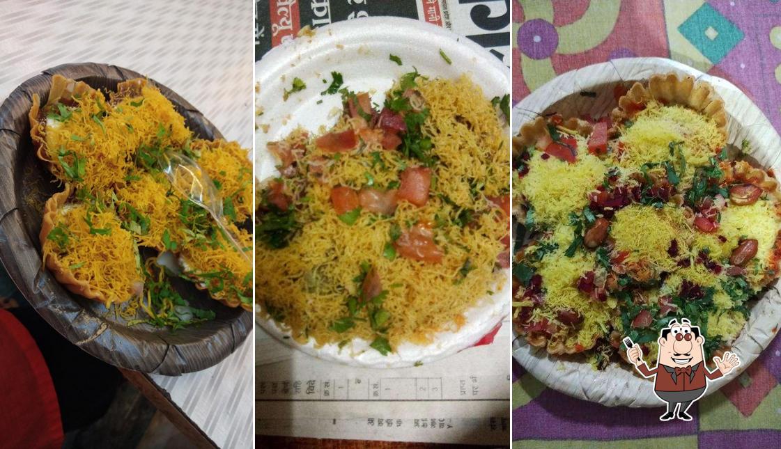 Food at Tiwari Bombay Bhel