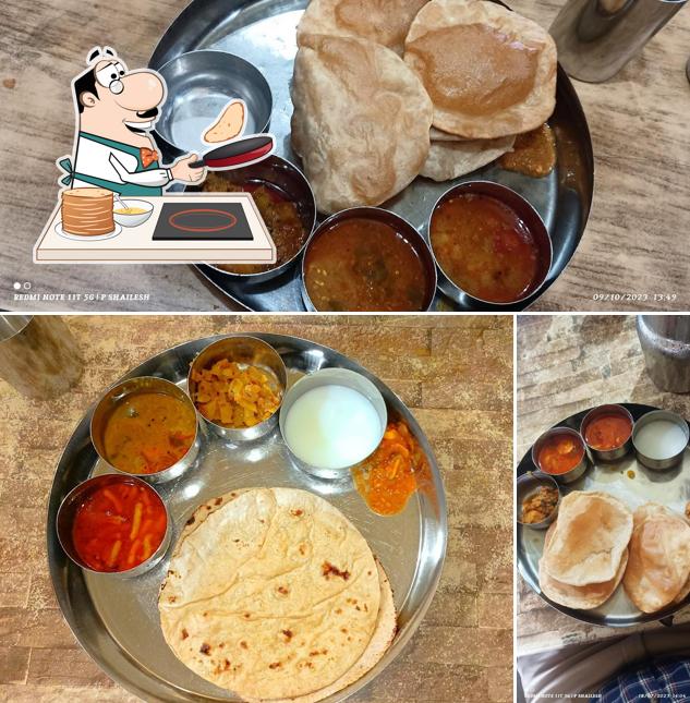 Pancakes at Pandit Puri Bhojnalaya