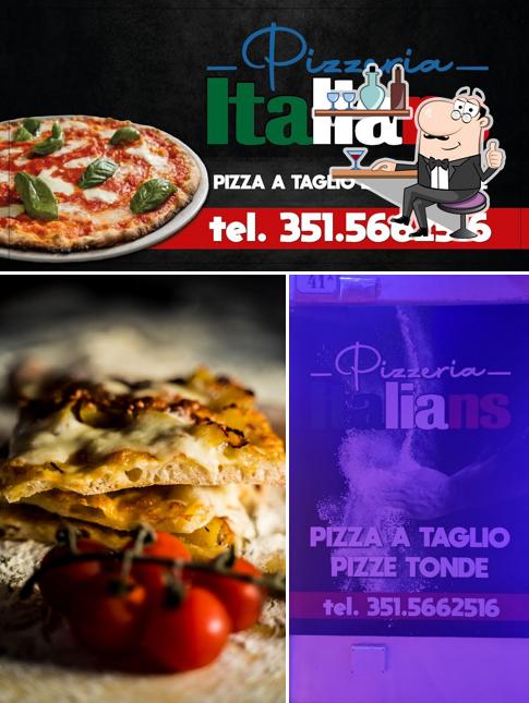 Gli interni di Pizzeria Italians