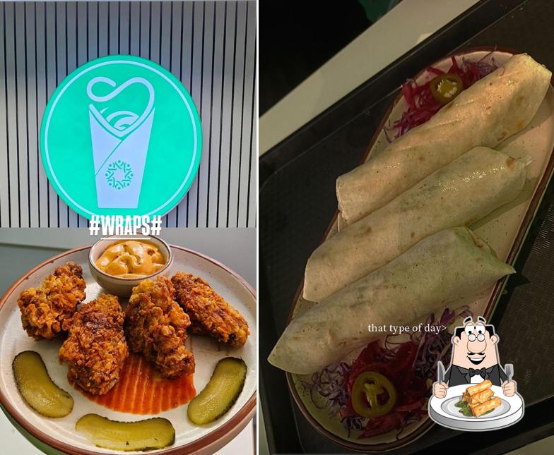 Spring rolls at WRAPS BUN CAFE