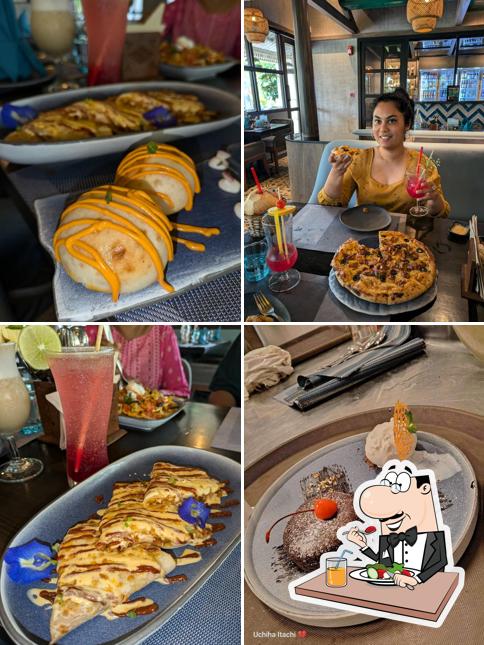 Food at Flavour Boat