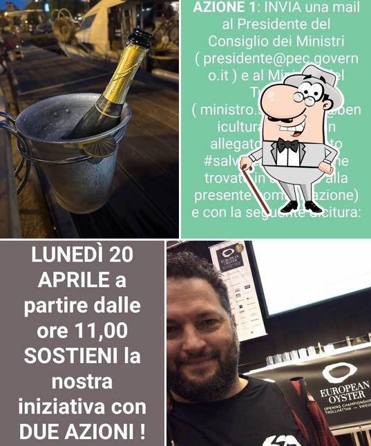 Goditi la vista dagli esterni di Oyster Cafè